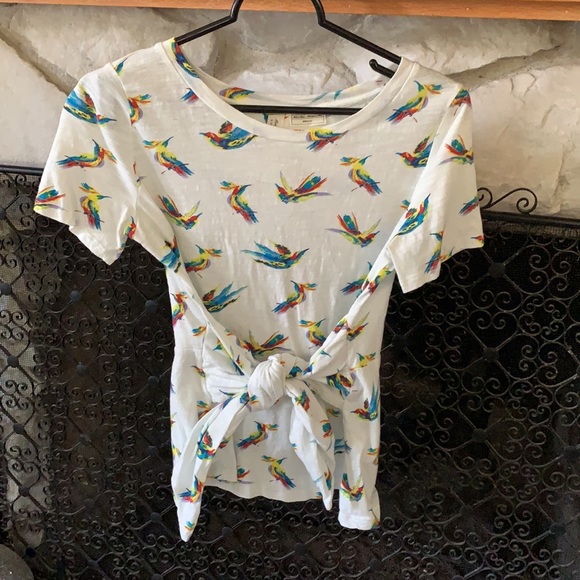Meadow Rue by Anthropologie White Rainbow Pajaro Bird Print Tee Shirt Small NWOT - Picture 4 of 16